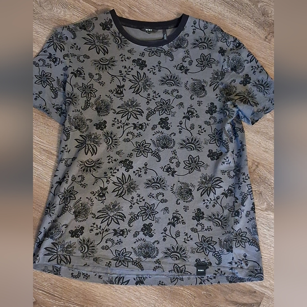 DKNY Black Floral Tshirt Nwot